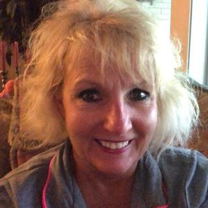 Meet your Posher, Holly